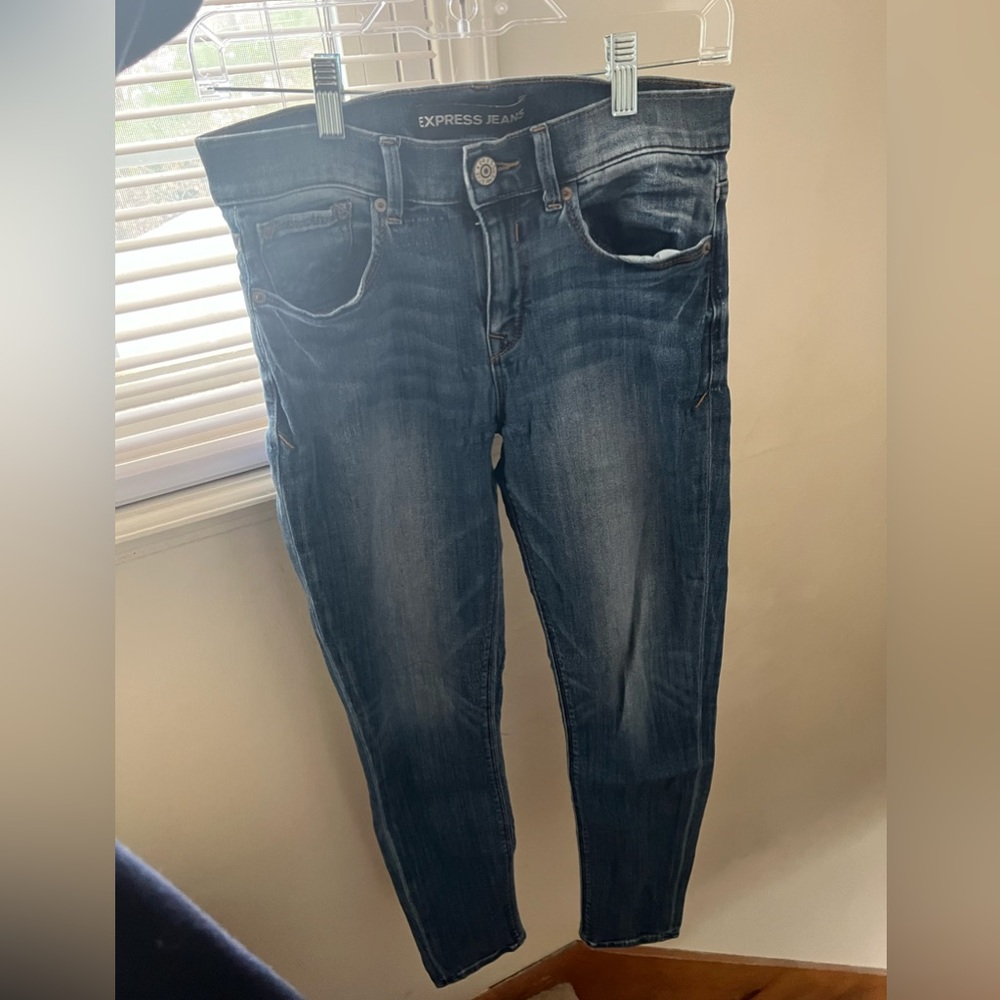 Size 4 dark denim Express jeans